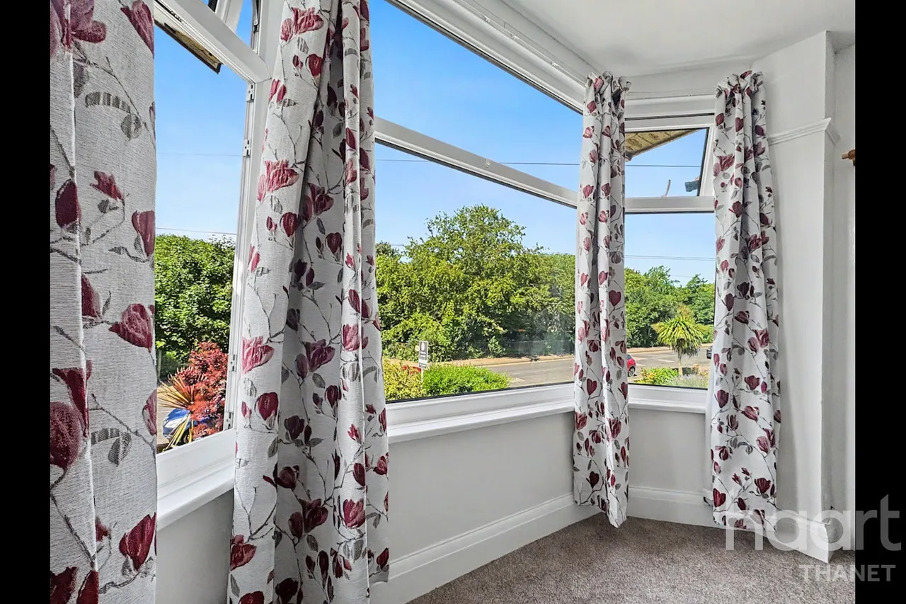 Tivoli Park Avenue, Margate, CT9, photo 15
