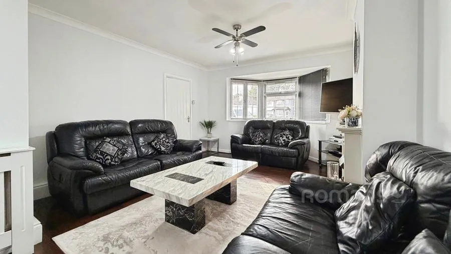 Ainger Close, Aldershot, GU12, photo 10