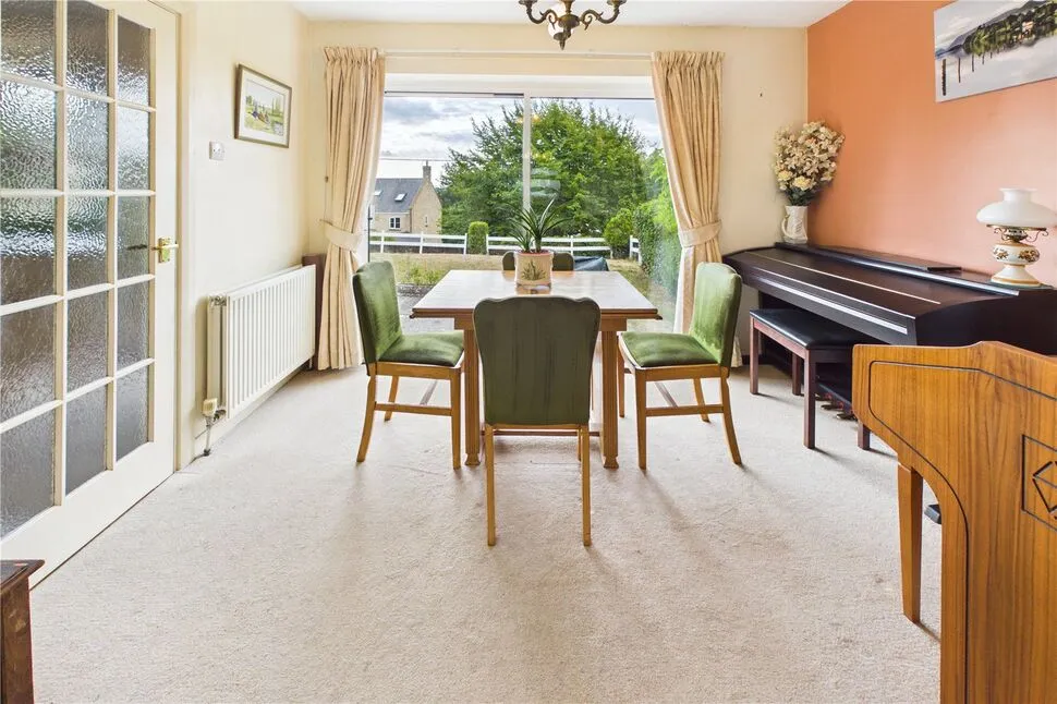 Southlands Drive, Timsbury, Somerset, BA2, photo 3