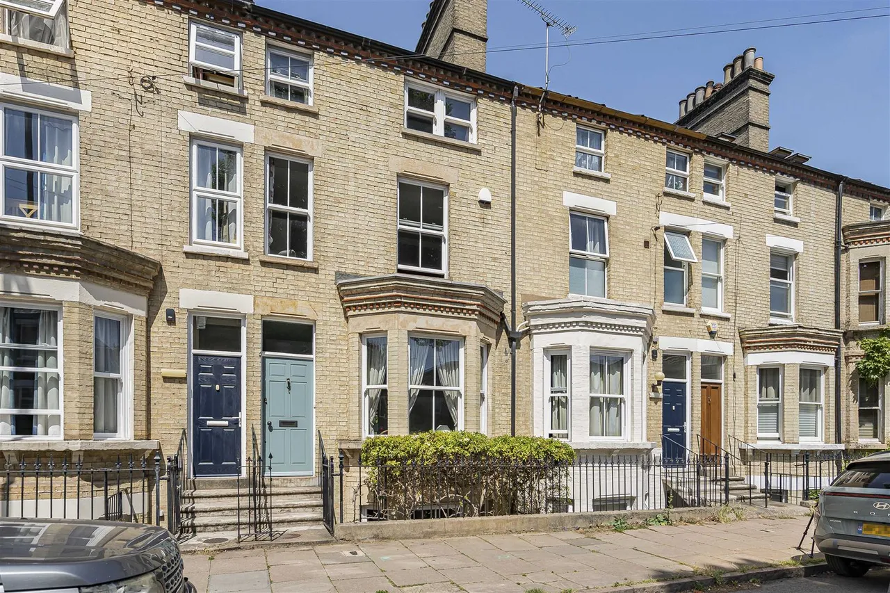 5 bed house for sale, Newmarket Road, Cambridge, CB5