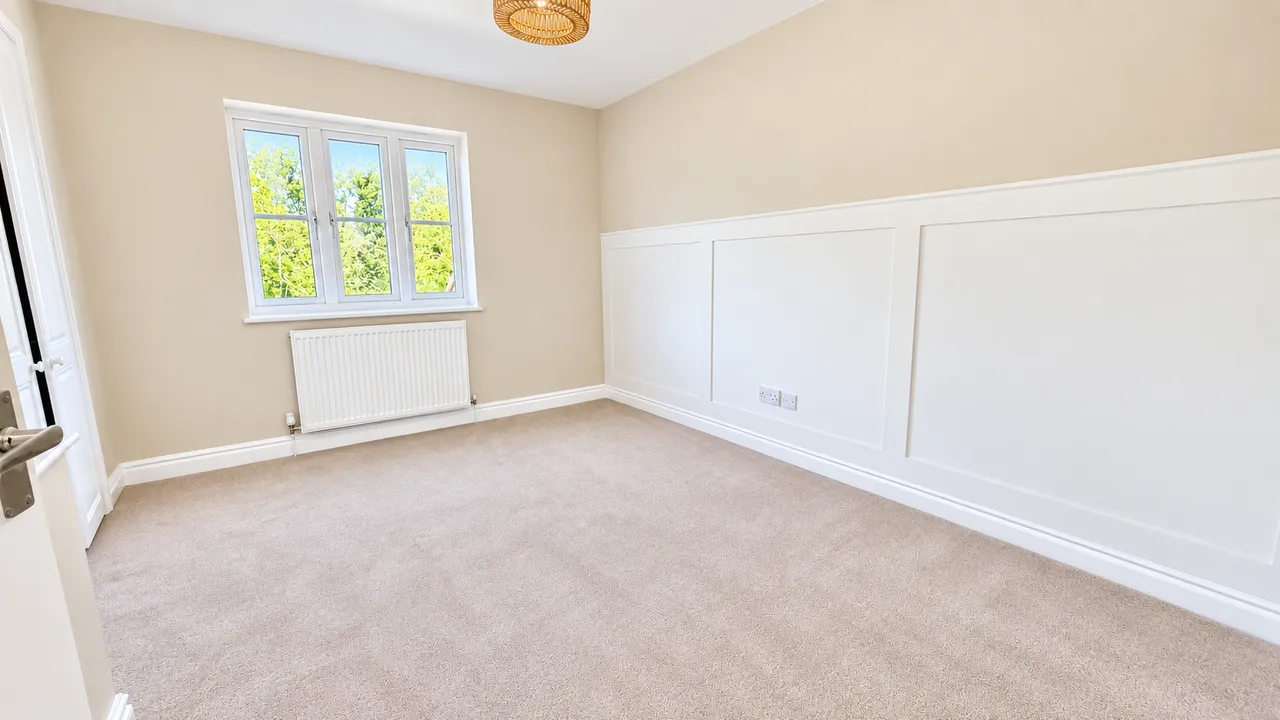 Petrel Close, Stockport, SK3, photo 3