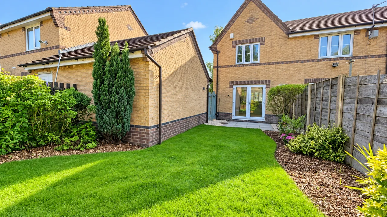 Petrel Close, Stockport, SK3, photo 8