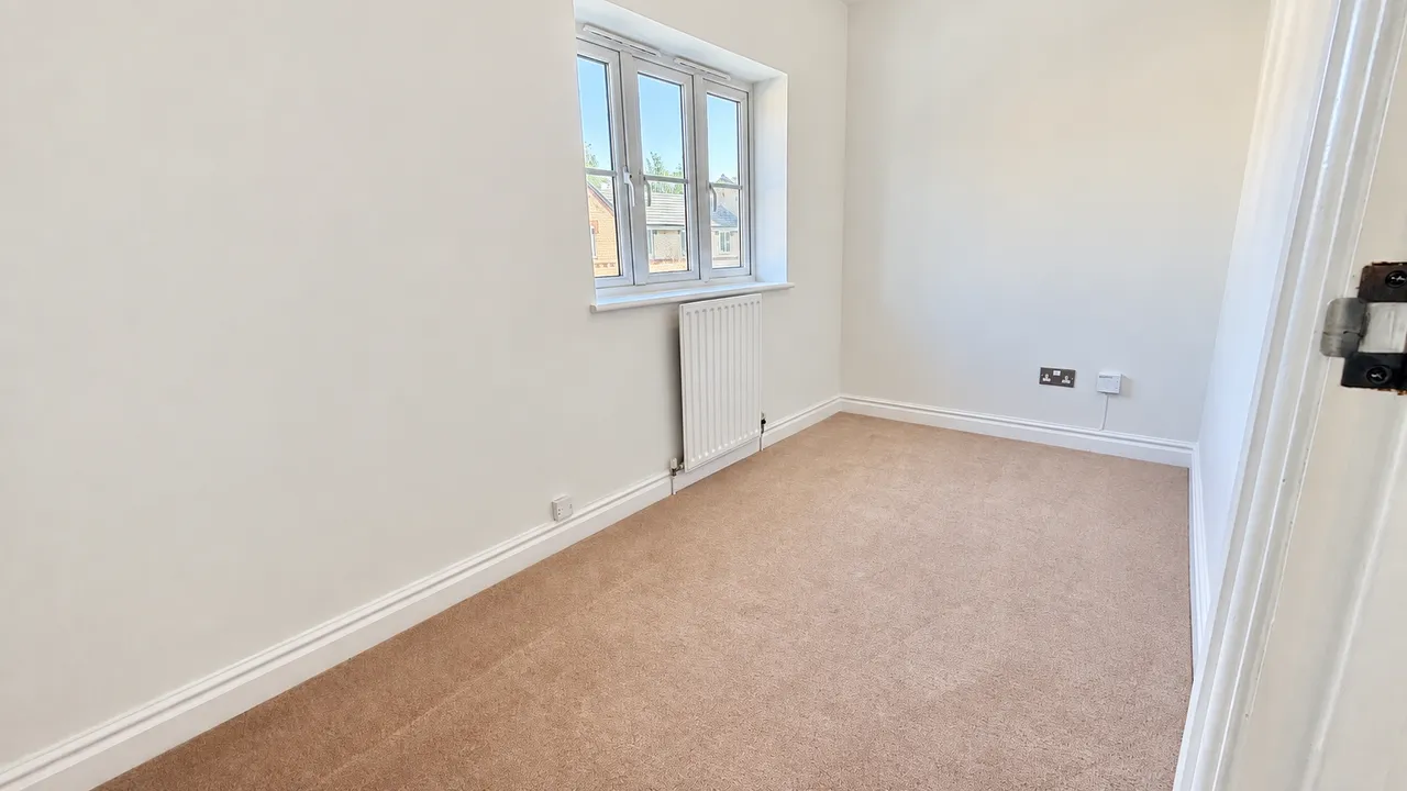 Petrel Close, Stockport, SK3, photo 5