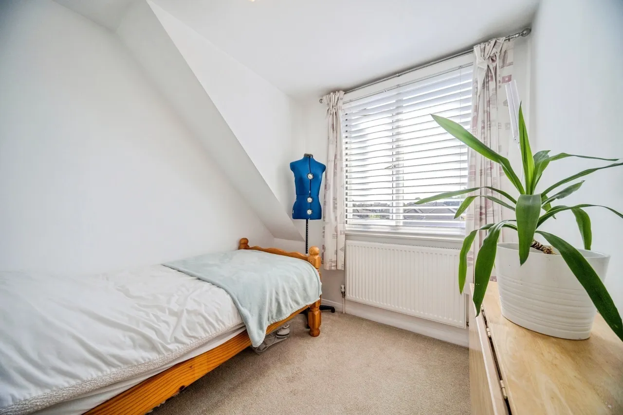 Milton Grove, Bletchley, MK3, photo 9
