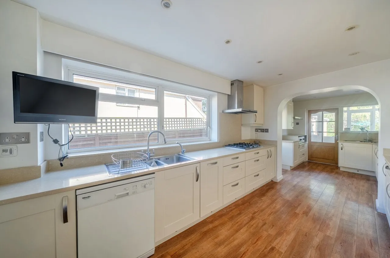 Bassett Heath Avenue, Southampton, SO16, photo 6