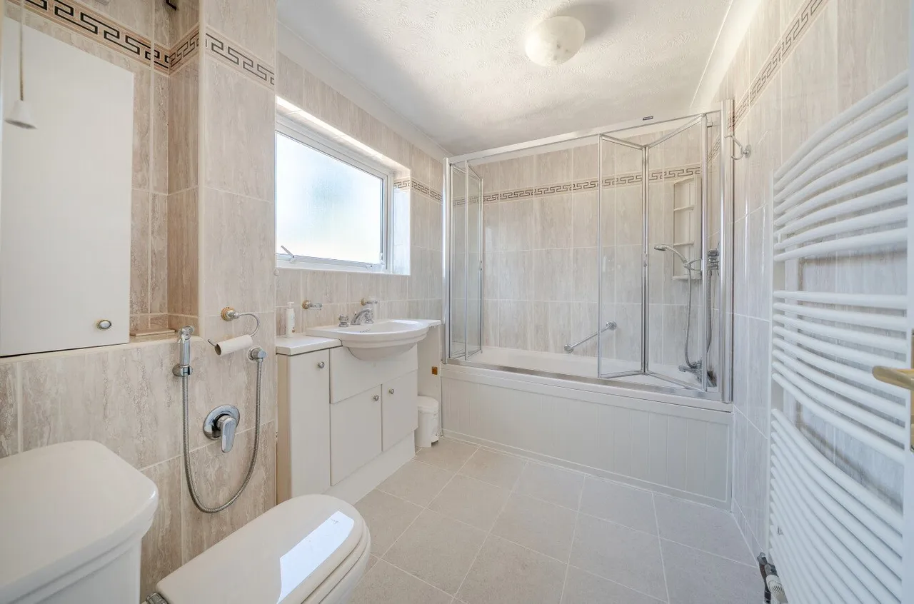 Bassett Heath Avenue, Southampton, SO16, photo 7