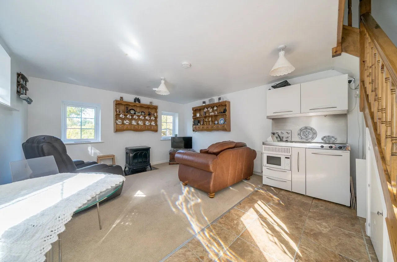 Howey, Llandrindod Wells, LD1, photo 29