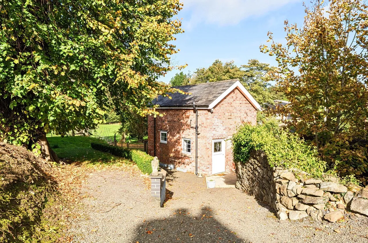 Howey, Llandrindod Wells, LD1, photo 2