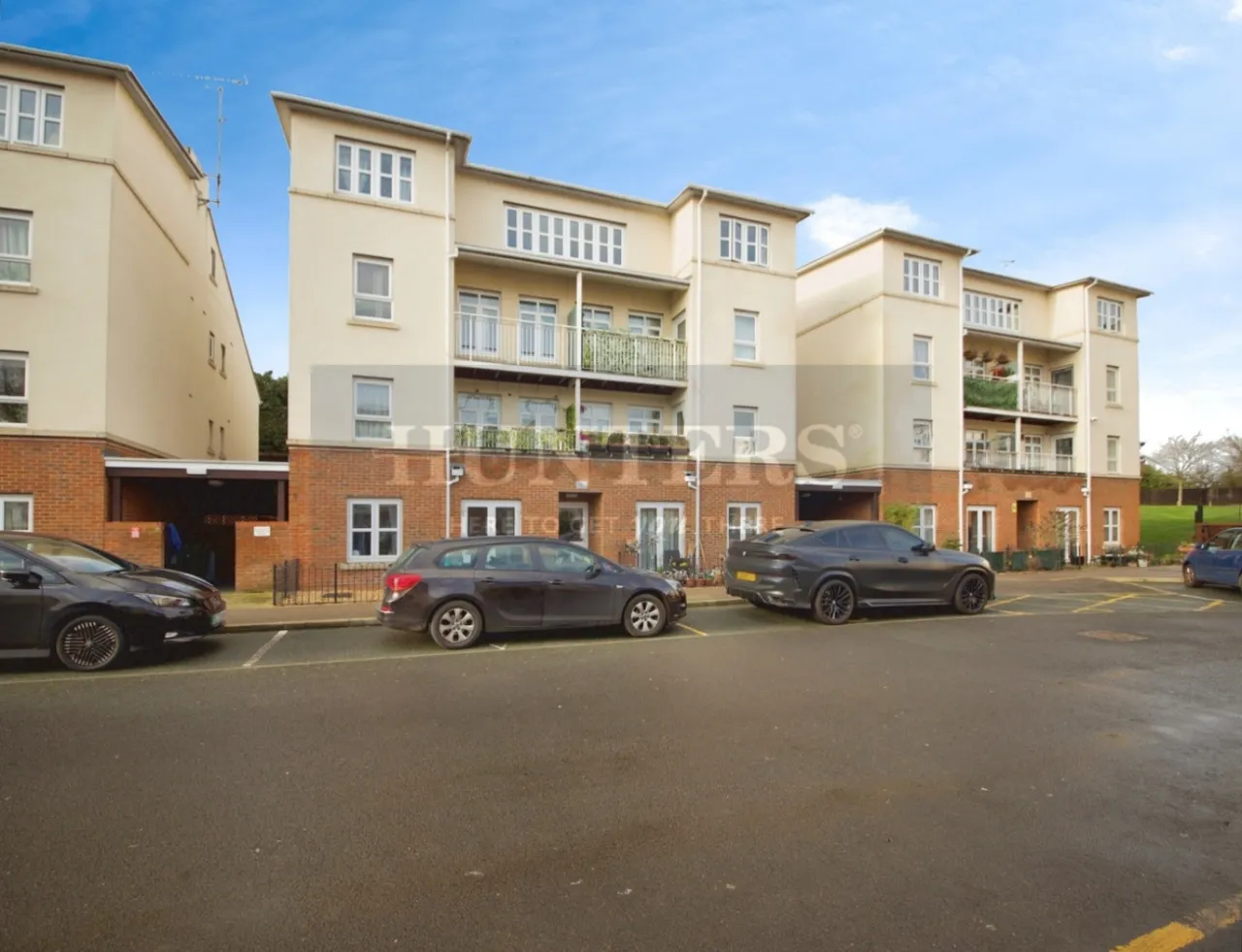 Magdalene Gardens, London, N20, photo 9