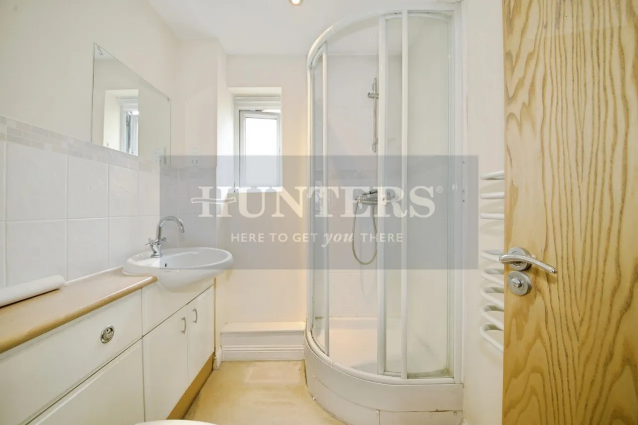 Magdalene Gardens, London, N20, photo 2
