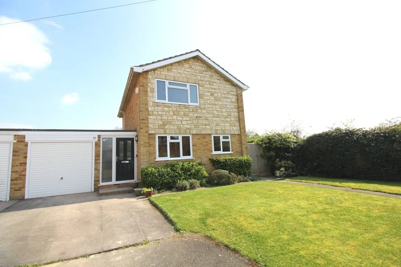 3 bed house for sale, Lambourne Road, Sonning Common, RG4