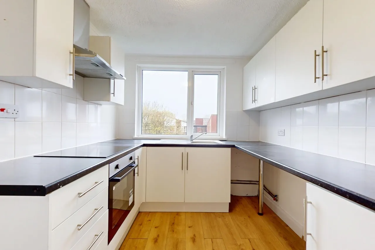 Delbury Court, Deercote, Telford TF3 2BS, photo 2