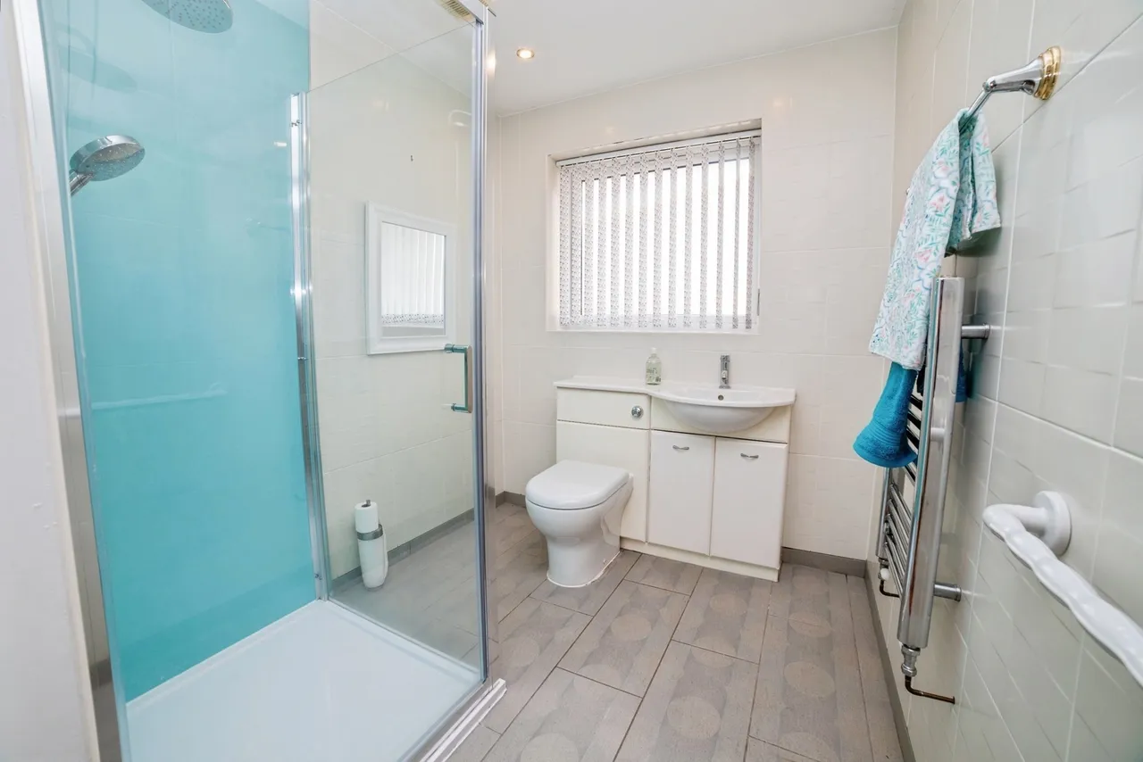 Kingfield Close, Rainworth, Mansfield, Nottinghamshire, NG21, photo 12