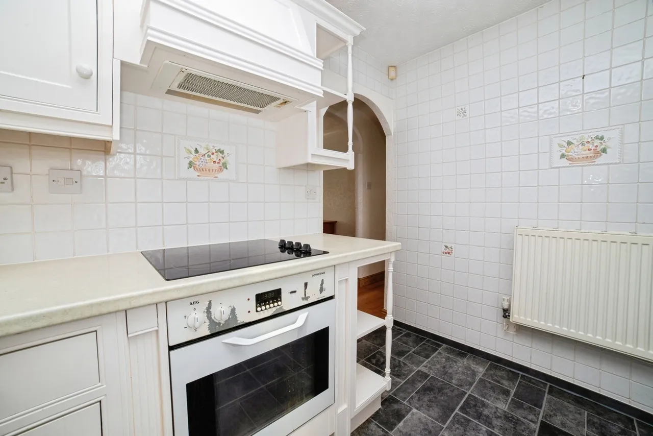 Kingfield Close, Rainworth, Mansfield, Nottinghamshire, NG21, photo 10