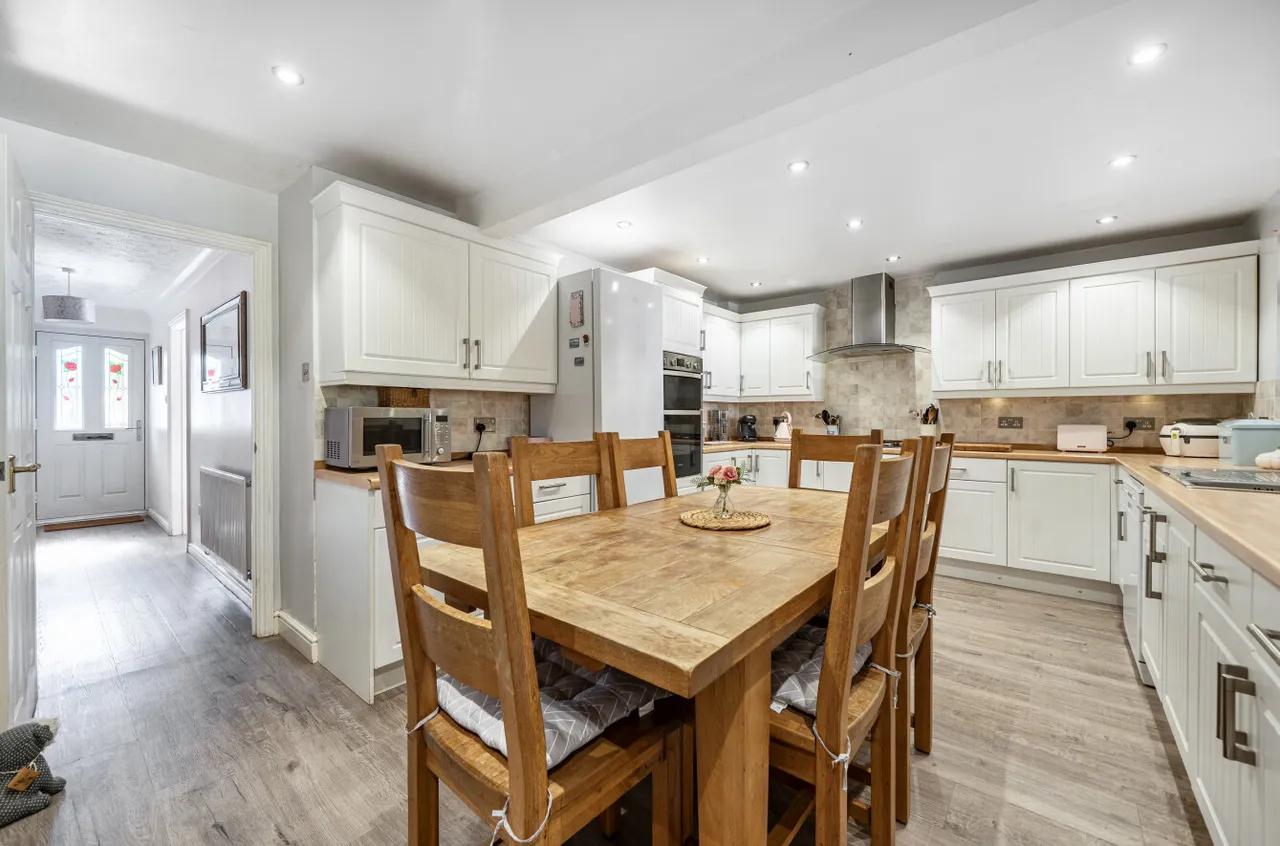 Hazel Close, Colden Common, SO21, photo 10