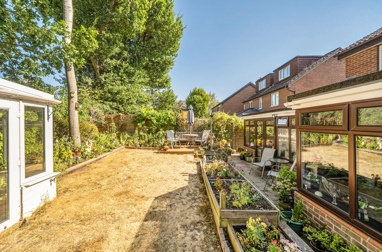 Hazel Close, Colden Common, SO21, photo 8