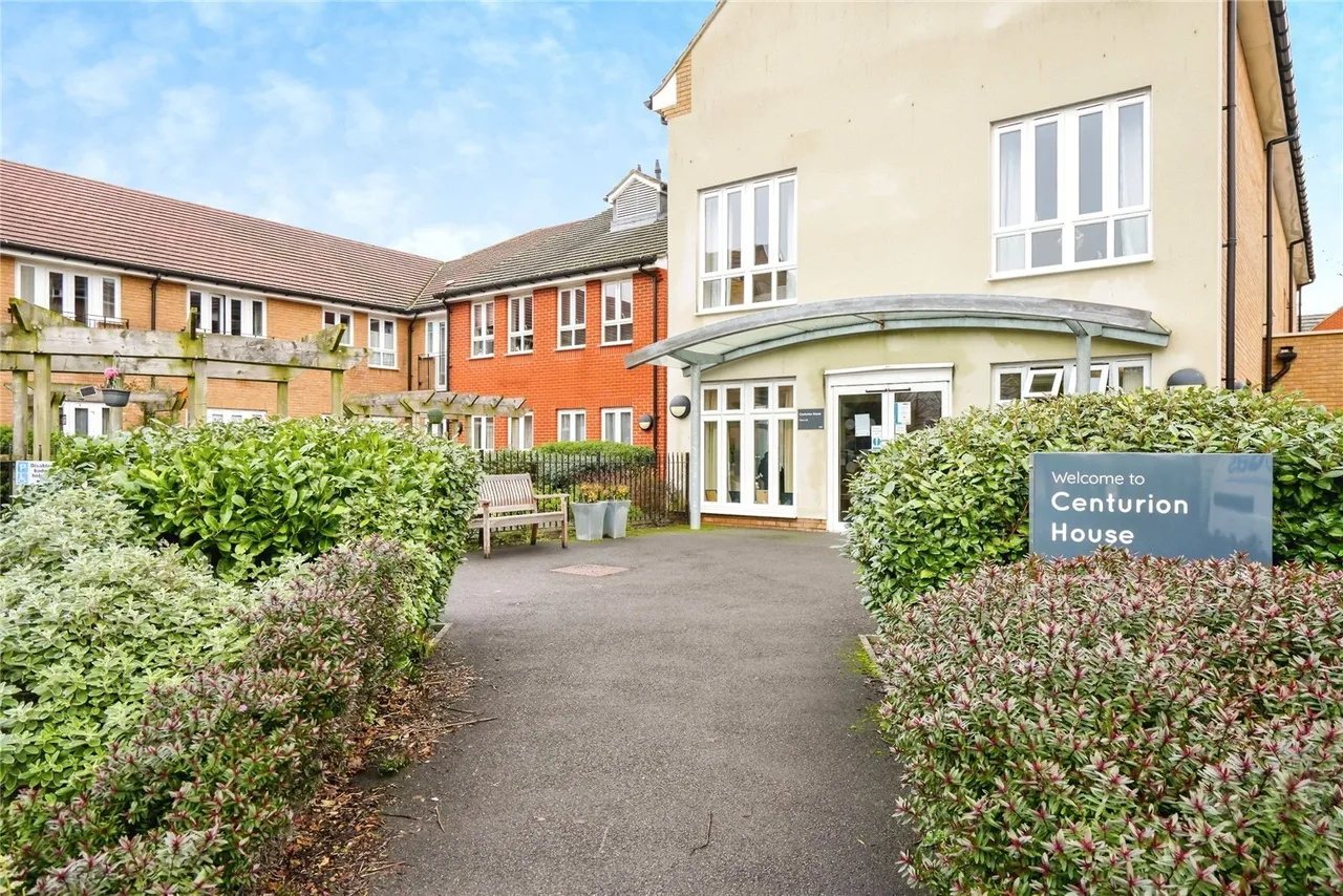 2 bed flat for sale — Coach House Mews, Bicester, Oxfordshire, OX26