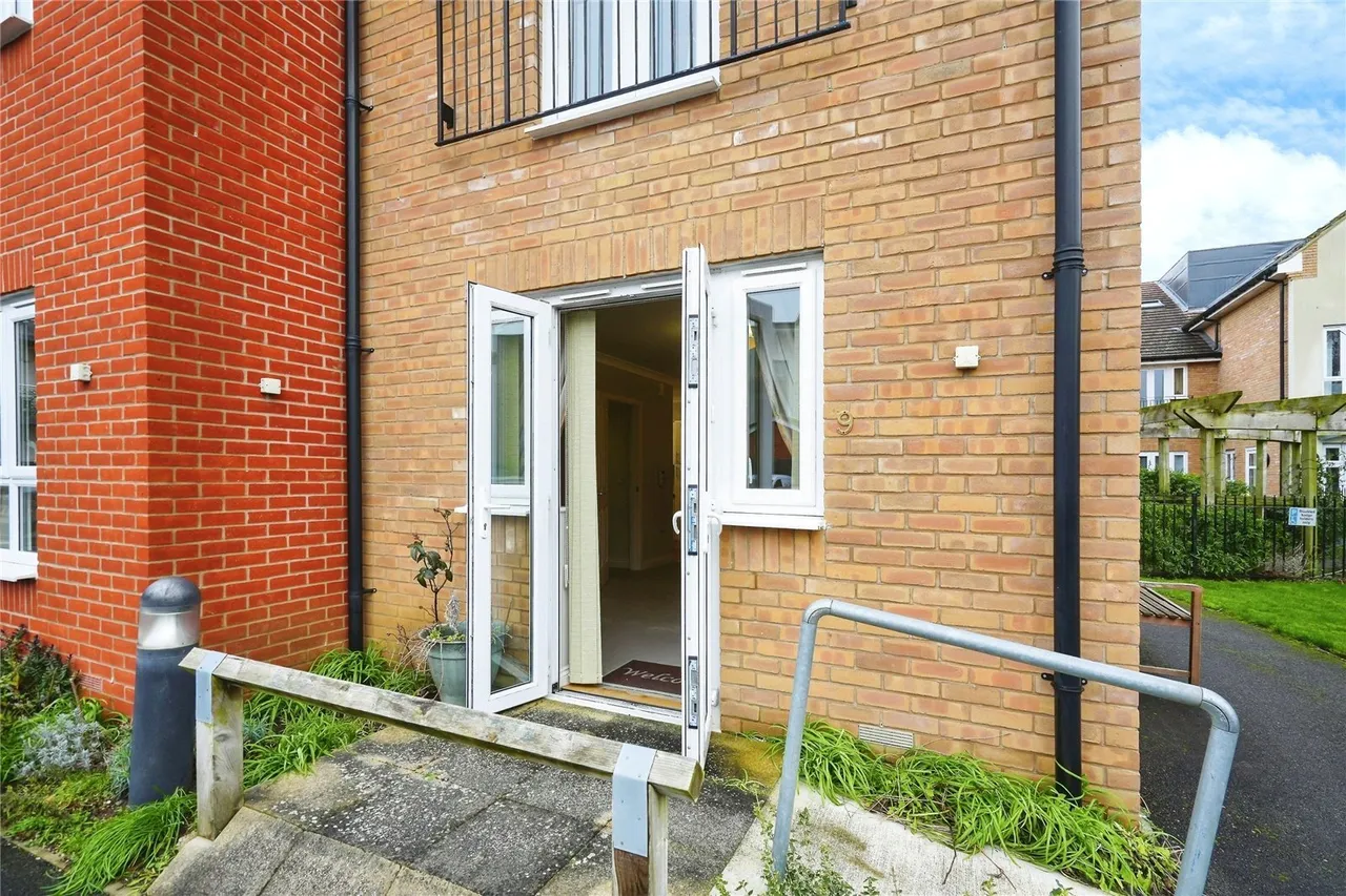 Coach House Mews, Bicester, Oxfordshire, OX26, photo 6