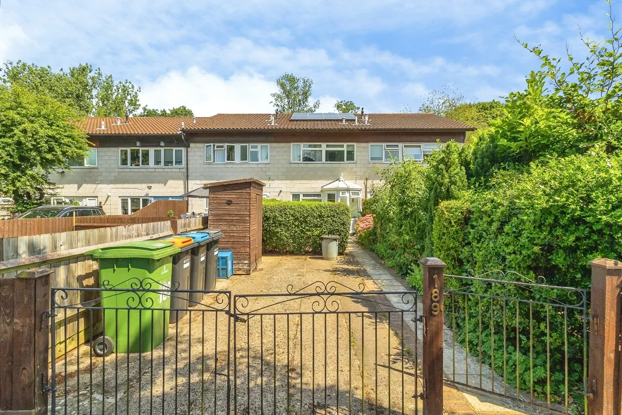 3 bed house for sale — Daniels Welch, Coffee Hall, Milton Keynes, Buckinghamshire, MK6
