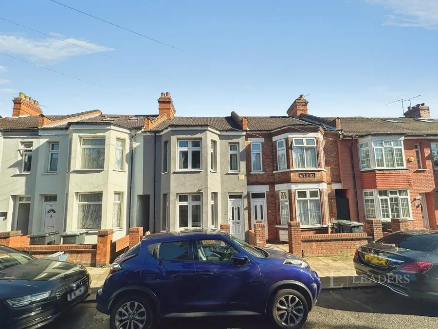 3 bed house to rent, Avondale Road, Luton, LU1