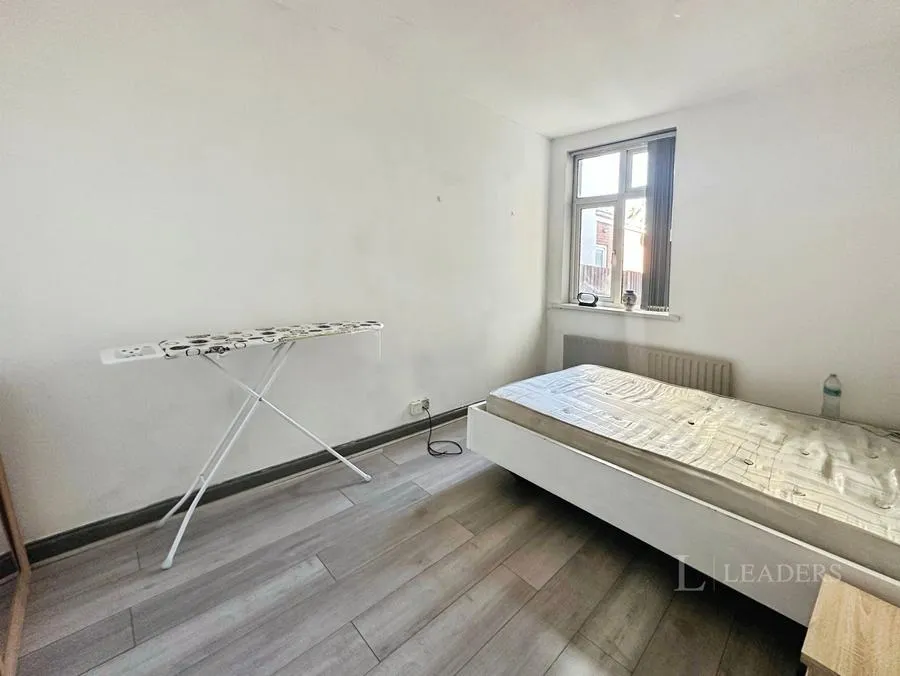 Avondale Road, Luton, LU1, photo 17