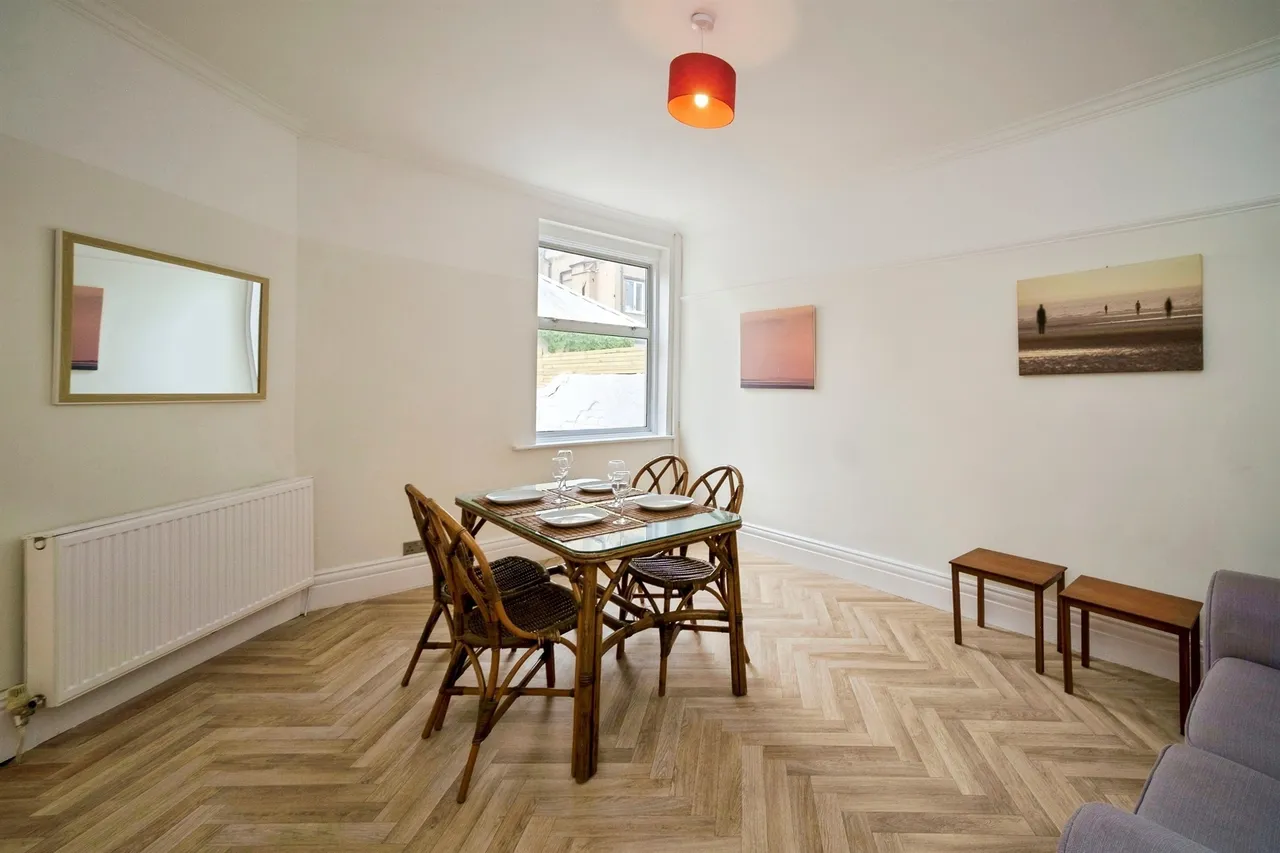 Irby Avenue, Wallasey, photo 8