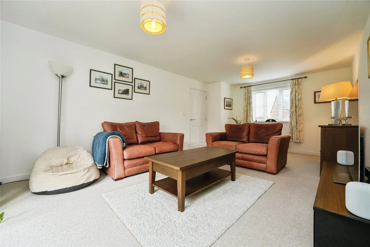 Burroughs Close, Brockworth, Gloucester, Gloucestershire, GL3, photo 8