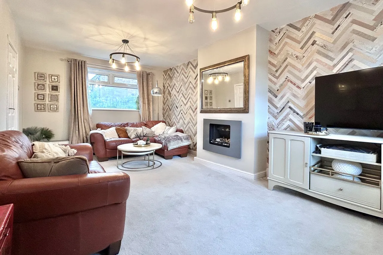 Outwood Road, Cheadle, photo 4