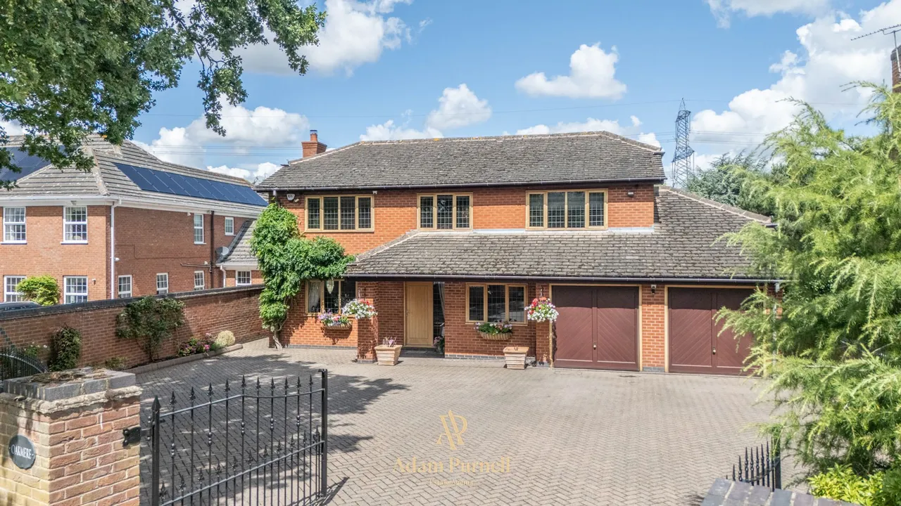 4 bed house for sale, Hinckley Road, Burton Hastings, CV11