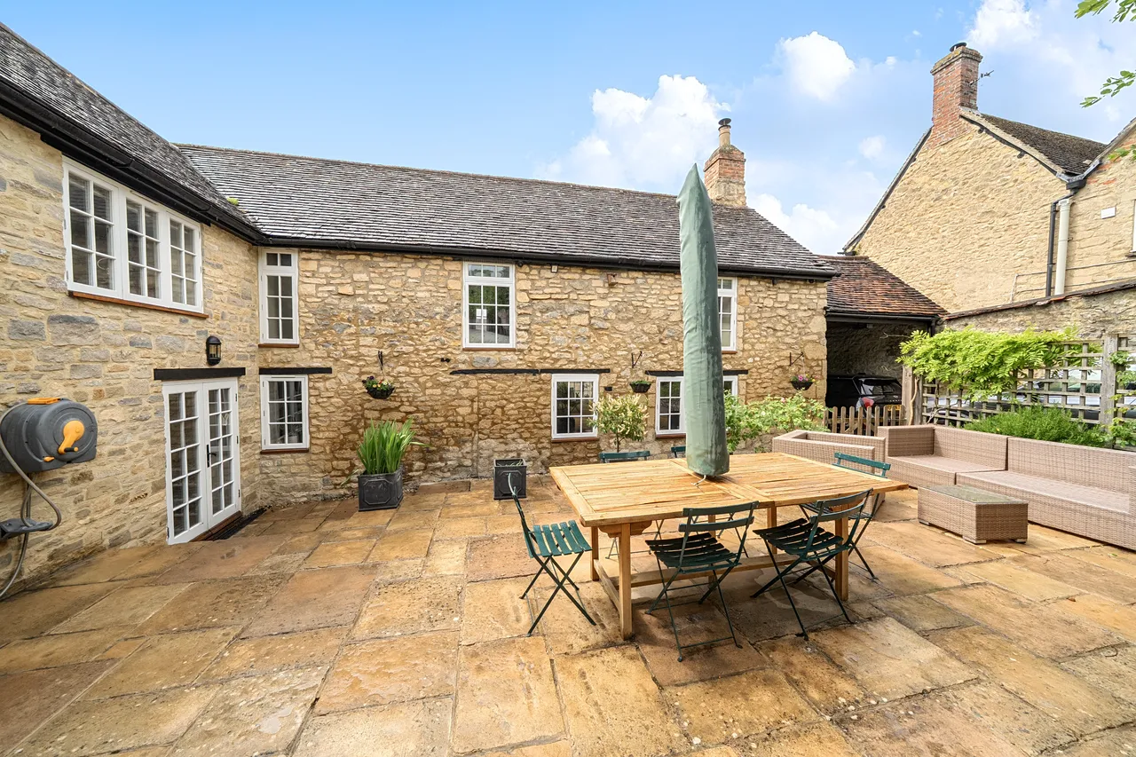 4 bed house for sale — High Street, Oxford, OX33