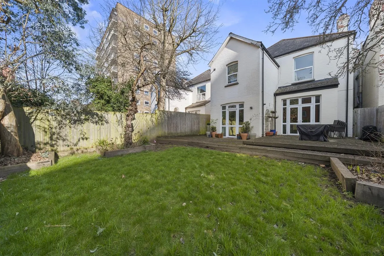 Shoot Up Hill, London NW2 3QA, photo 5