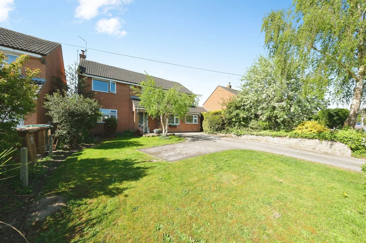 5 bed house for sale, Kings Mills Lane, Weston-On-Trent, DE72