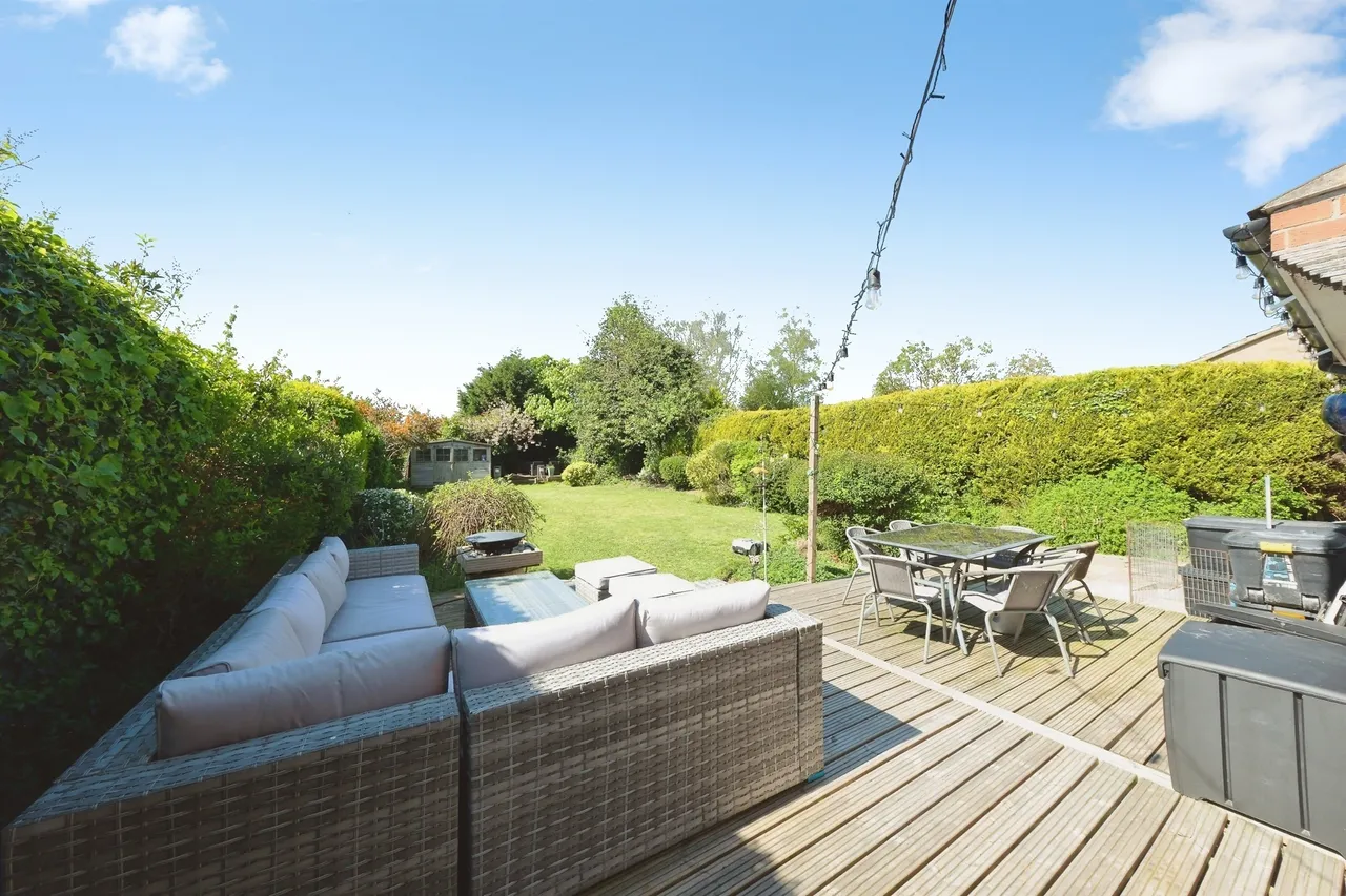 Kings Mills Lane, Weston-On-Trent, DE72, photo 12