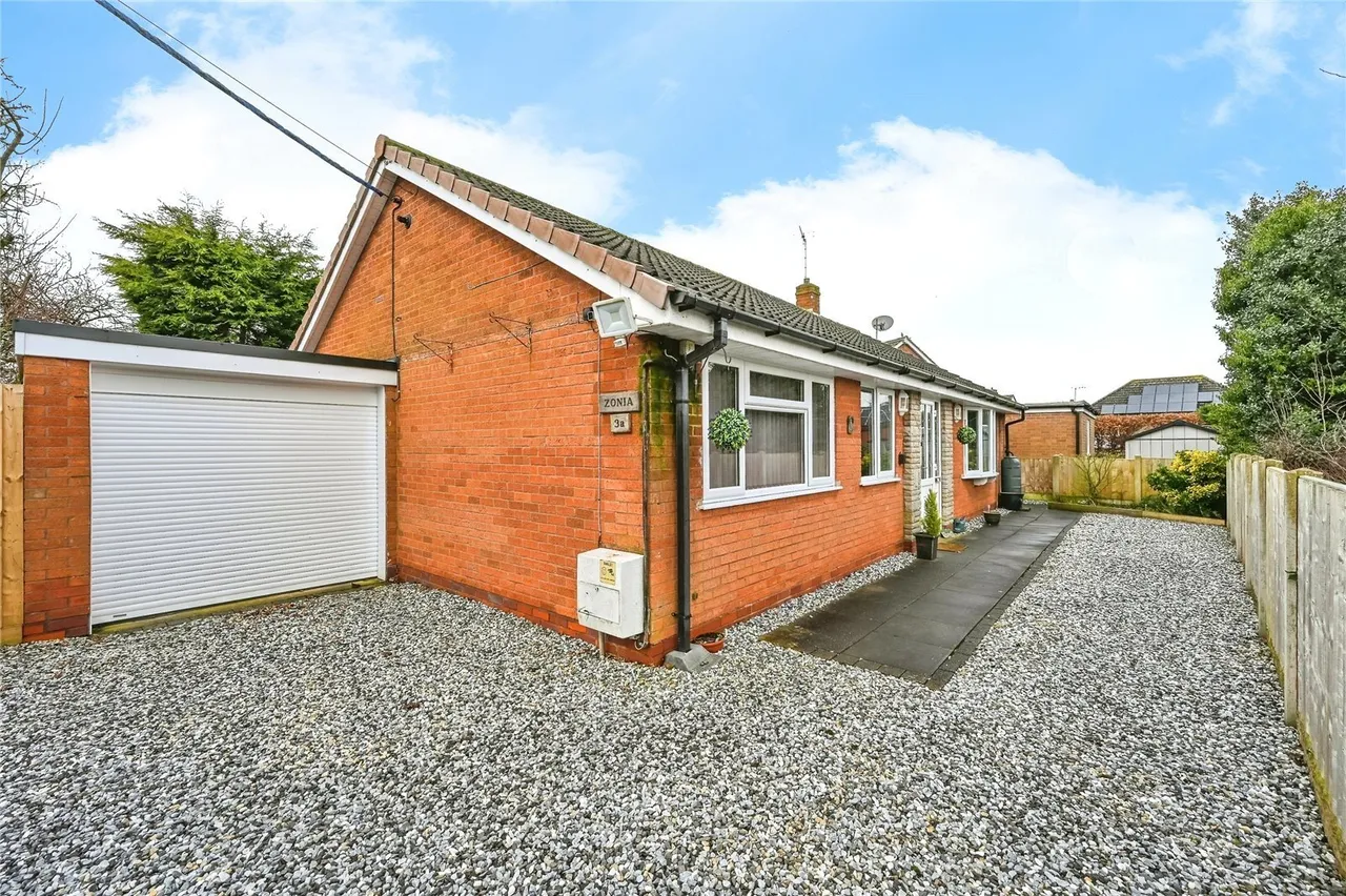 Mount Pleasant, Derrington, Stafford, Staffordshire, ST18, photo 2