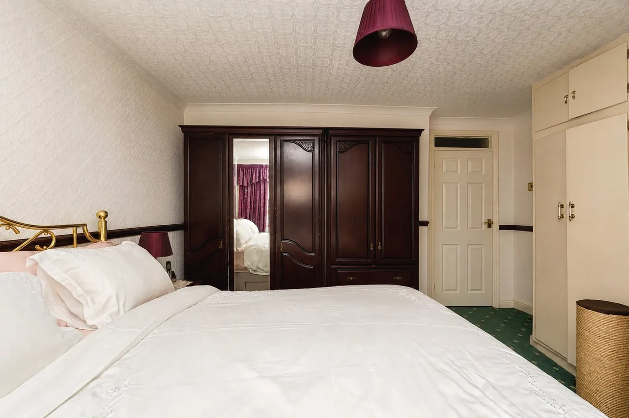 Linden Grove, New Malden, KT3, photo 6
