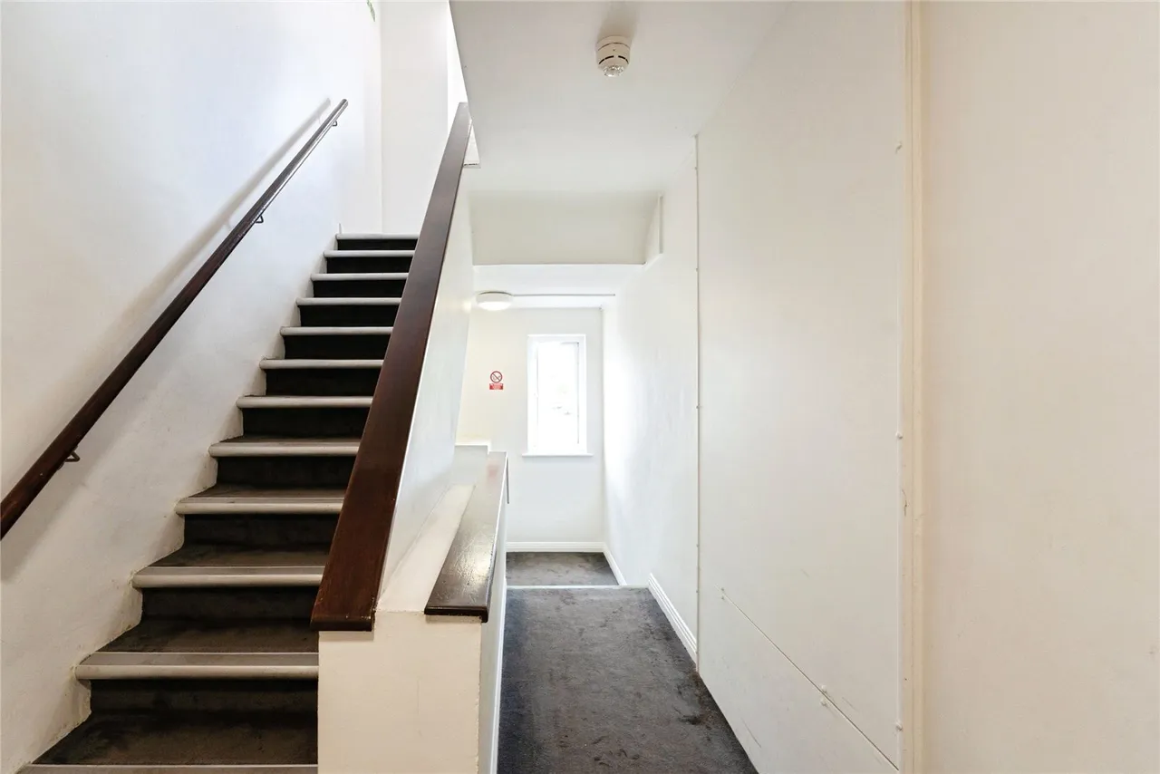 Linden Grove, New Malden, KT3, photo 21