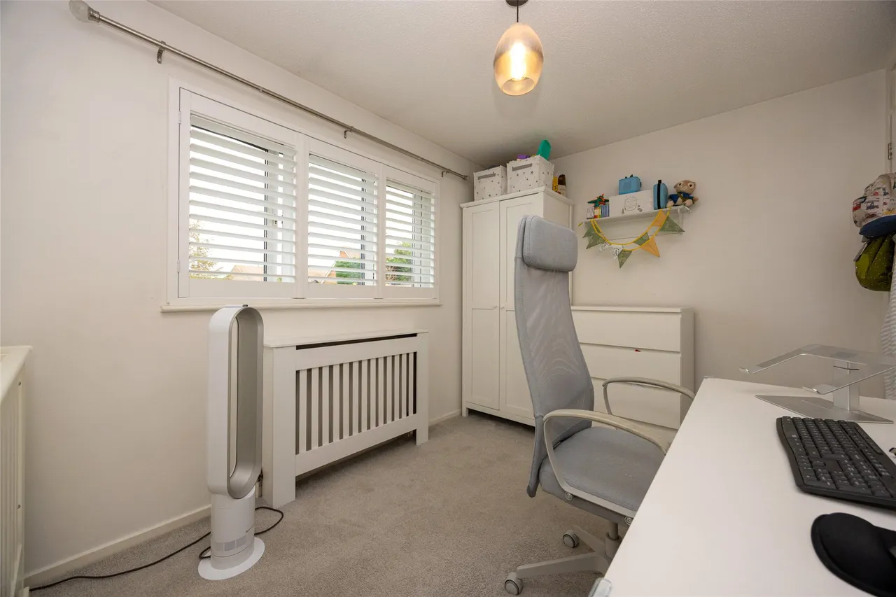 Speedwell Close, Guildford, GU4, photo 10
