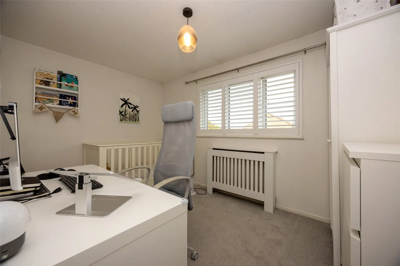 Speedwell Close, Guildford, GU4, photo 6