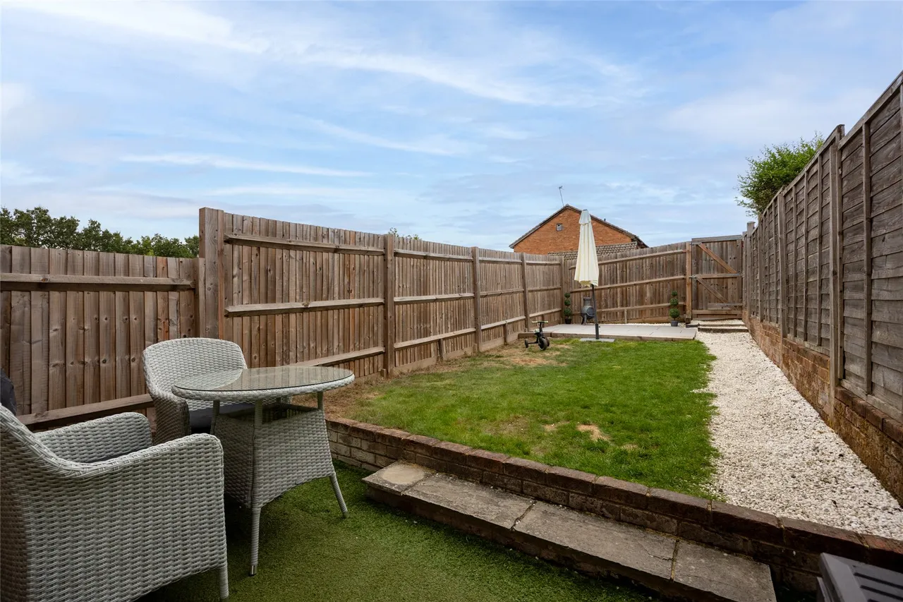 Speedwell Close, Guildford, GU4, photo 24