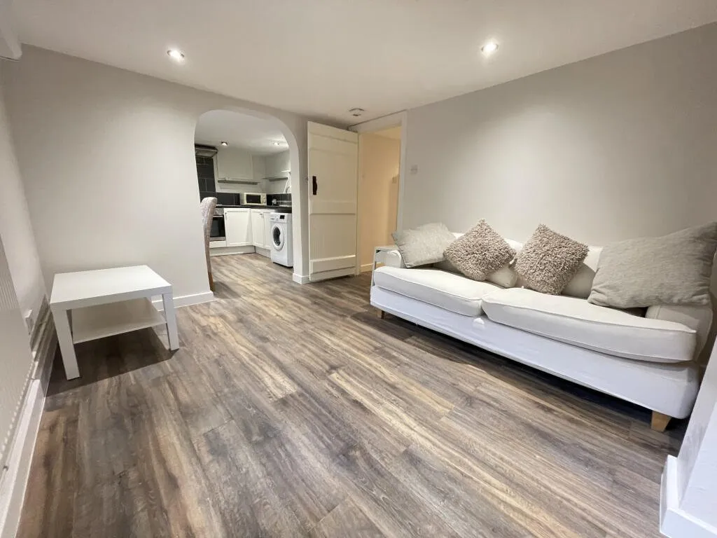 St. Michaels Villas, Headingley, LS6, photo 18