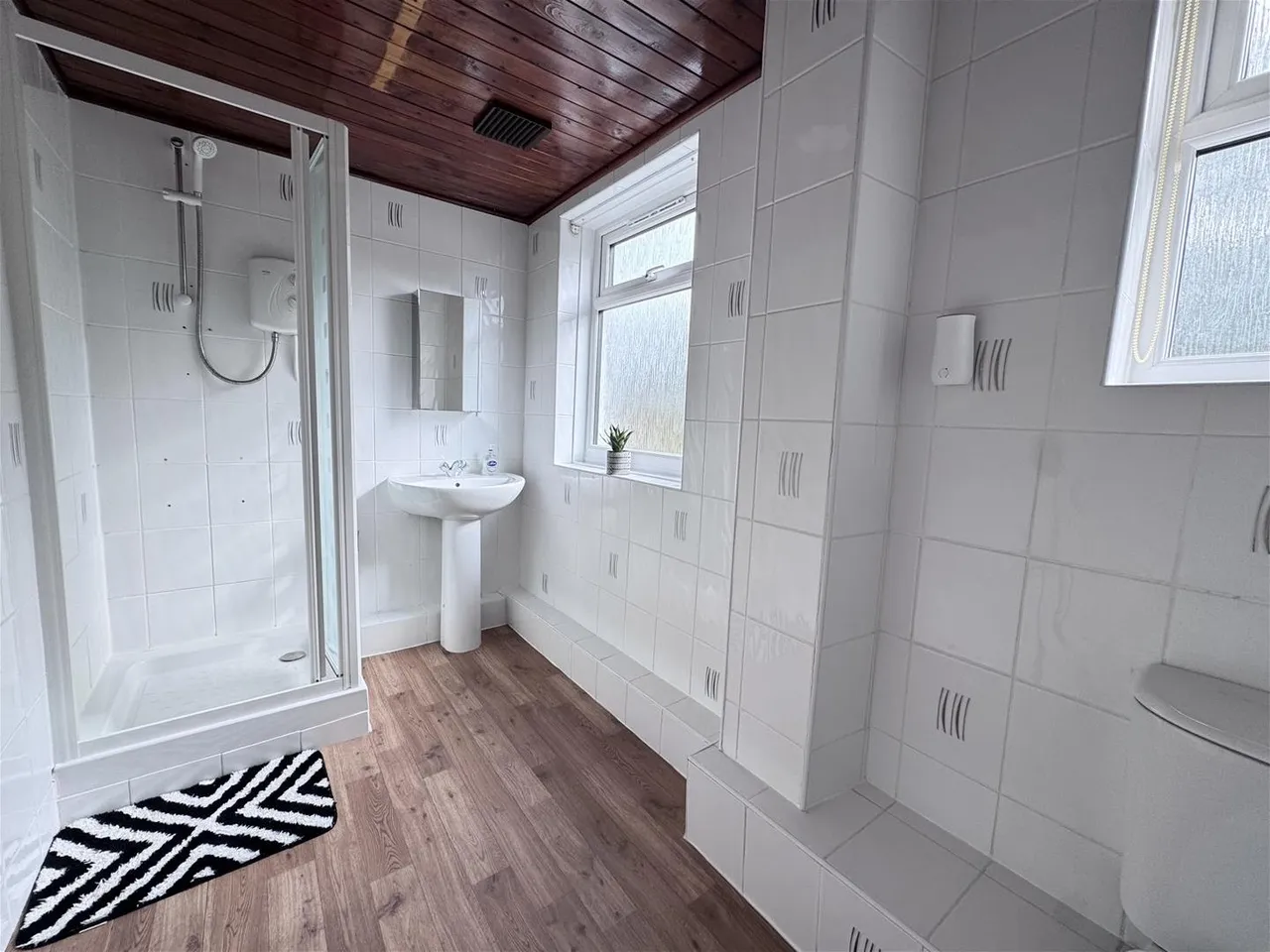 Porlock Road, Manchester, M23, photo 11