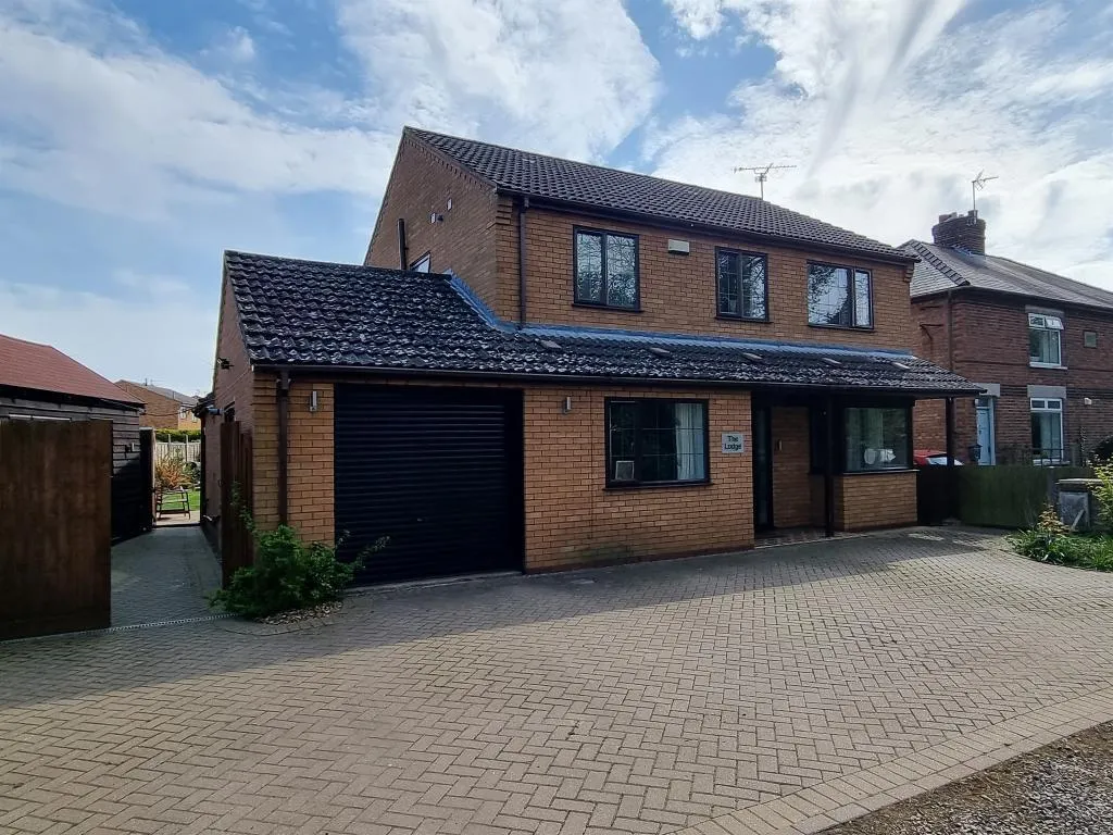 4 bed house for sale, Wales Bank, Elm, PE14