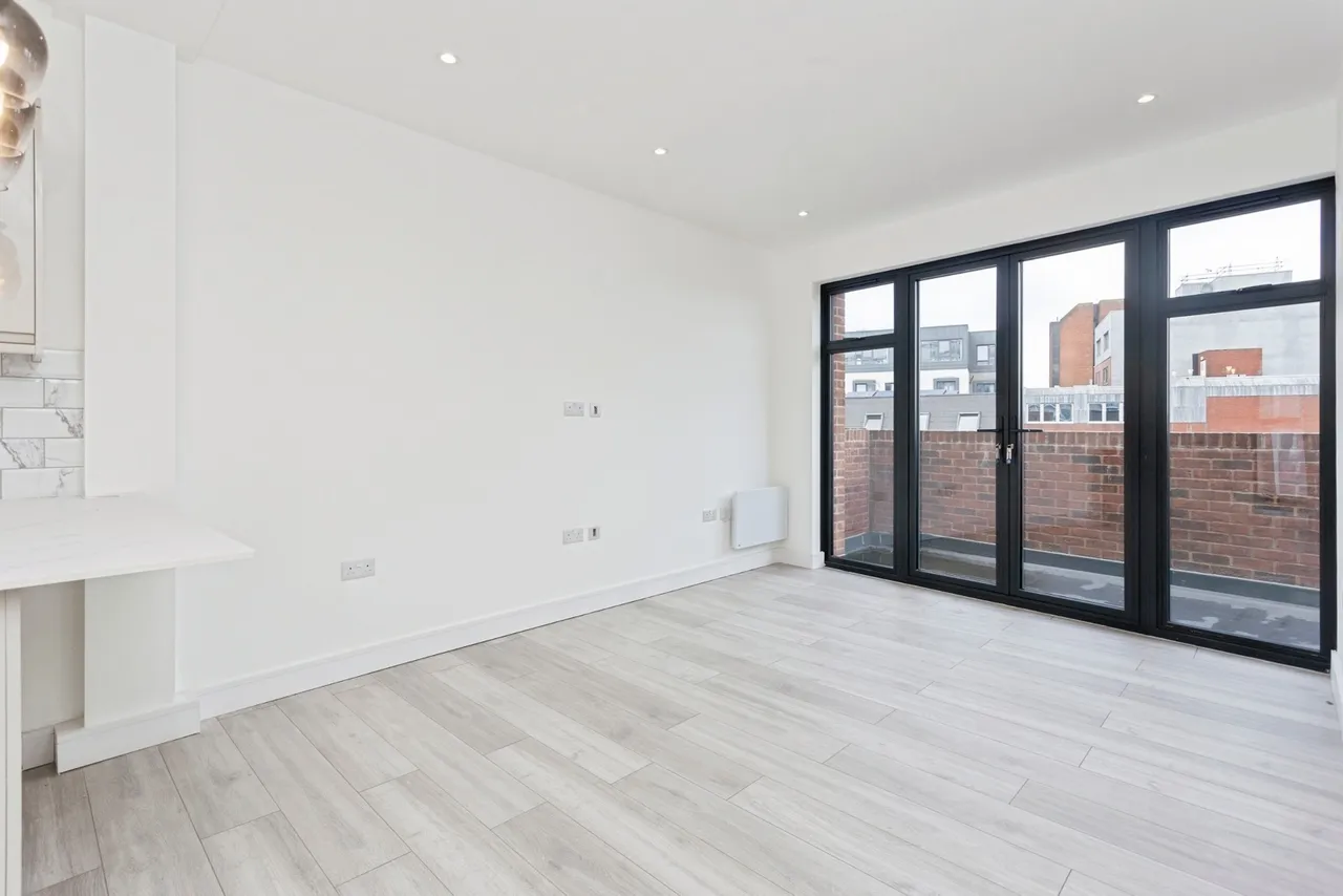 2 bed flat to rent, Station Road, Harrow, HA1