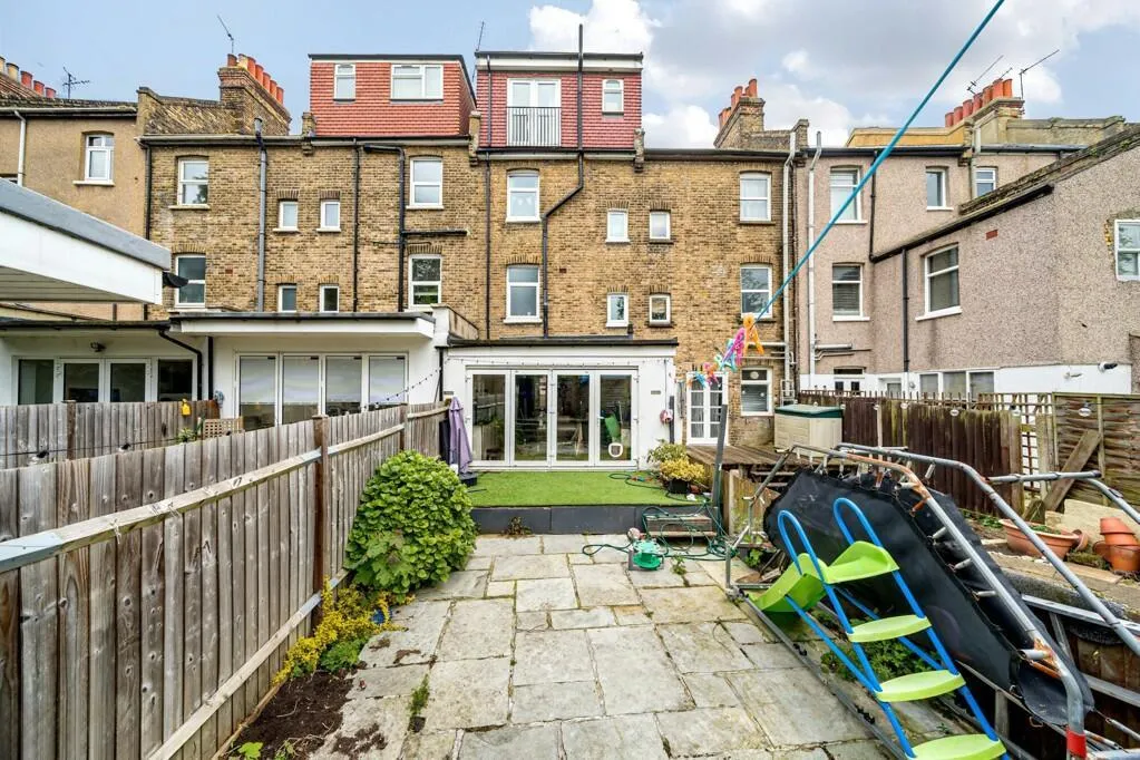 Bassant Road, London, SE18, photo 10