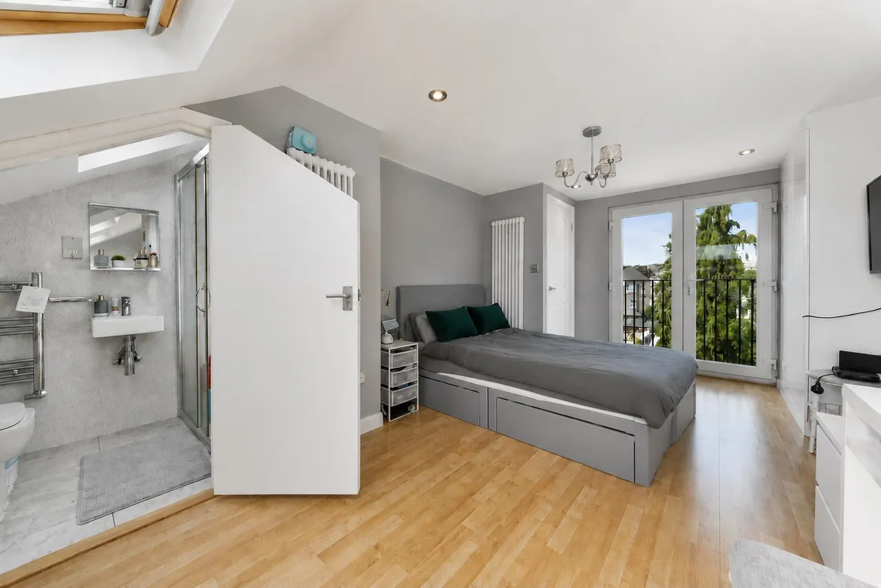 Bassant Road, London, SE18, photo 4