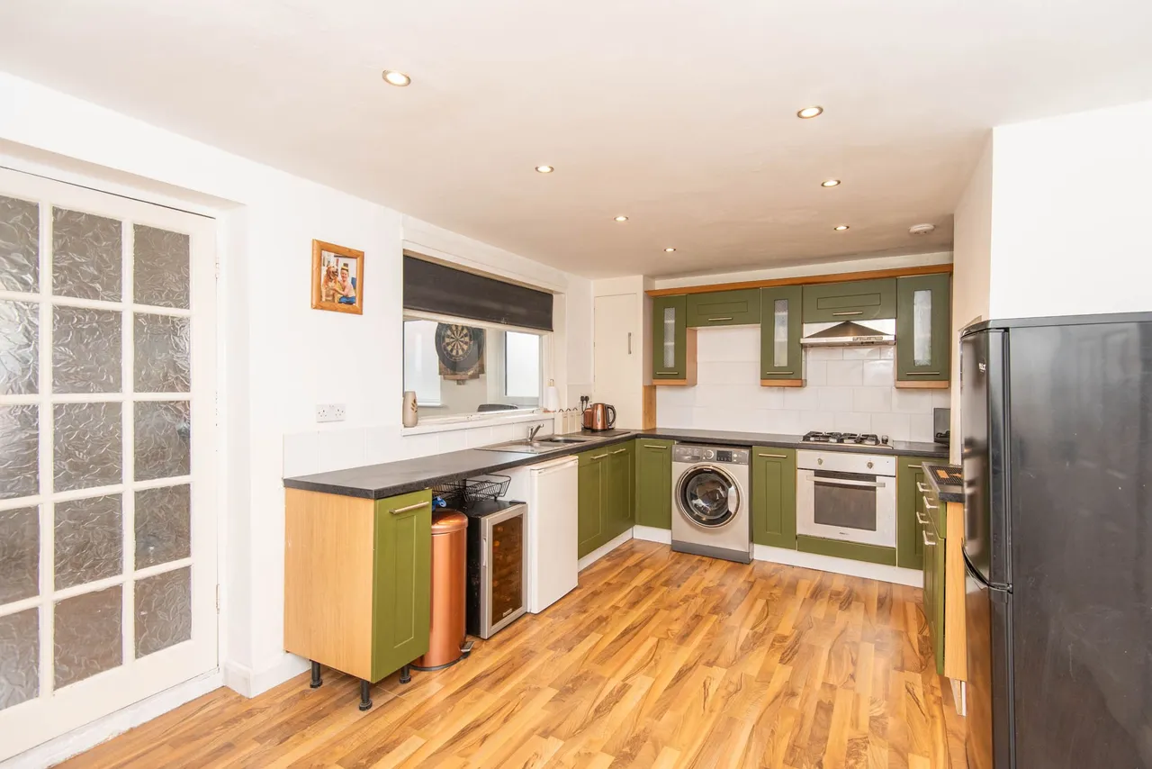 Springvale Close, Danesmoor, S45, photo 7