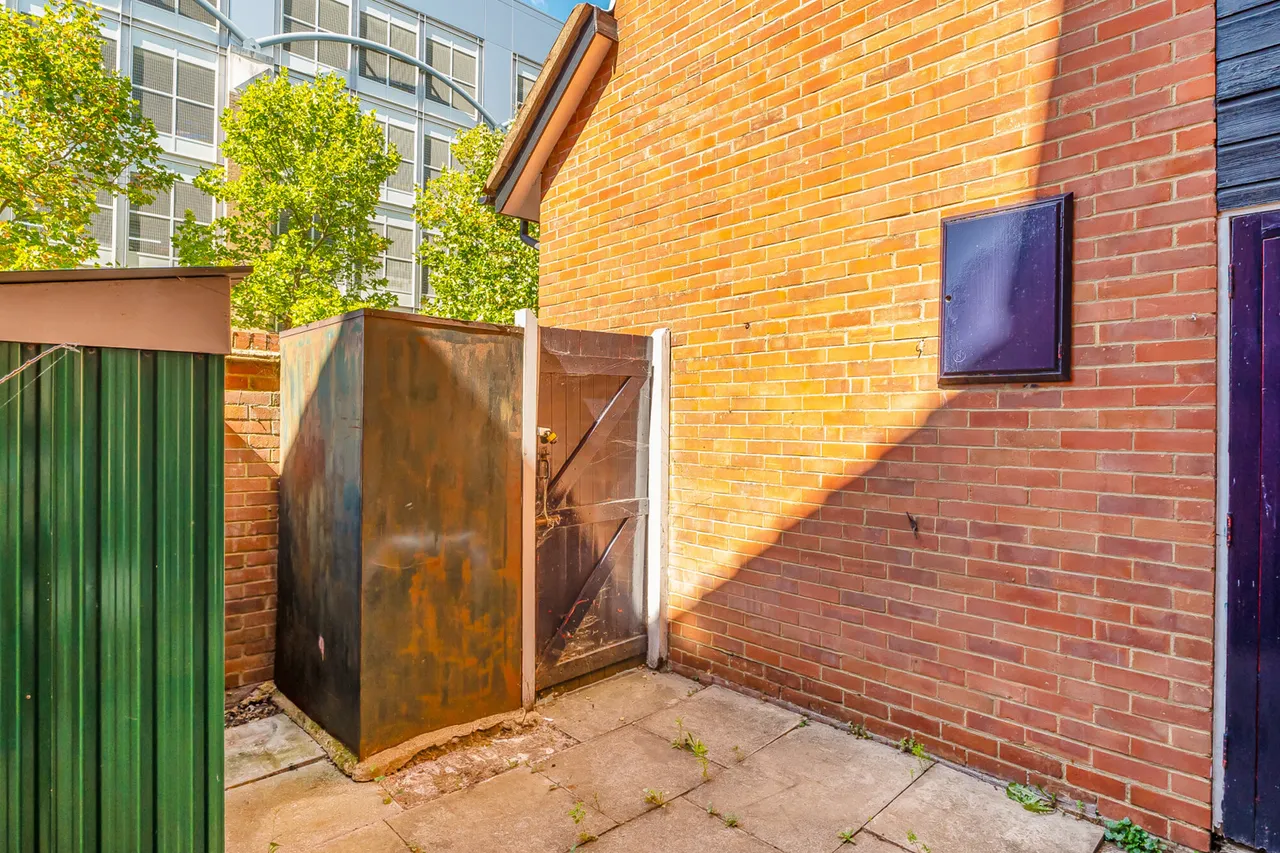 Ambleside Walk, Uxbridge, UB8, photo 10