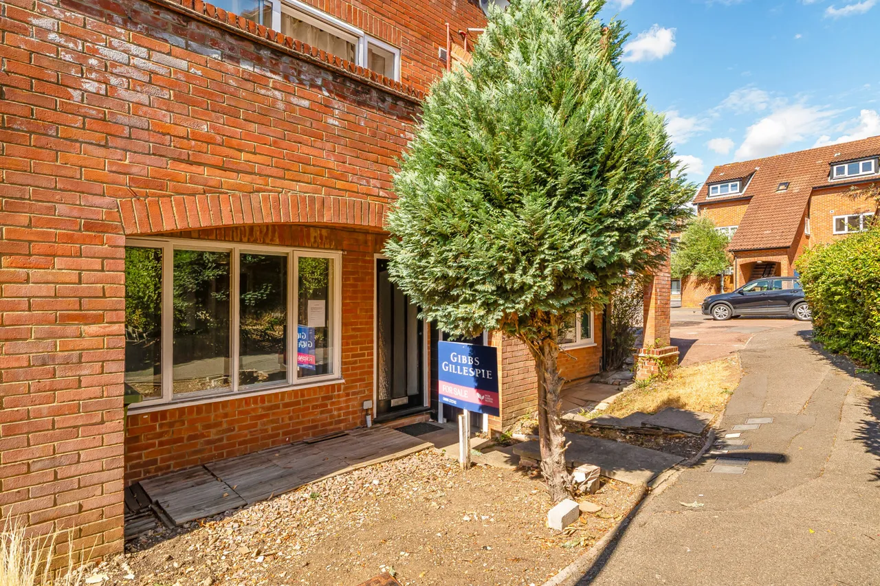 Ambleside Walk, Uxbridge, UB8, photo 9