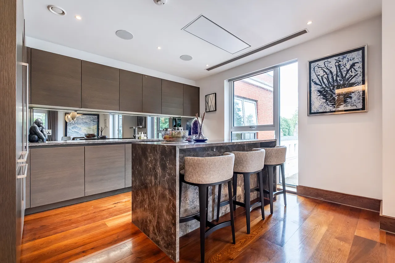 Logan Place, London, W8, photo 4