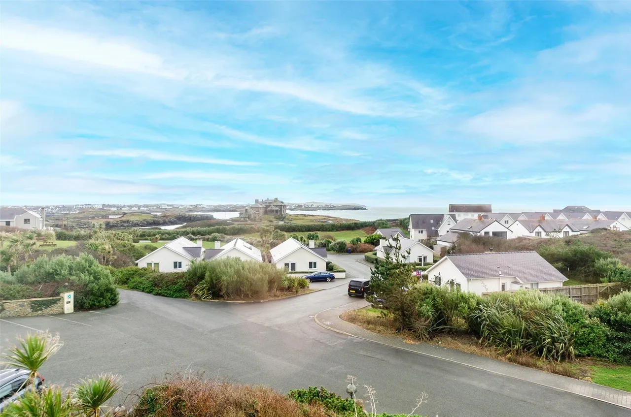 Lon Y Don, Trearddur Bay, photo 9